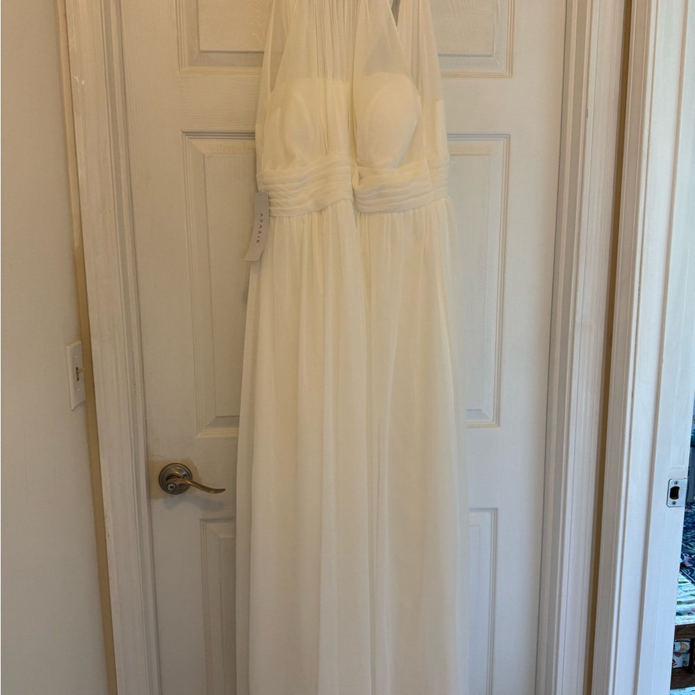 BNWT Never Worn Azazie Diamond White Bridal Gown
